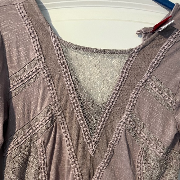 Day trip size XS lace top - Picture 3 of 7